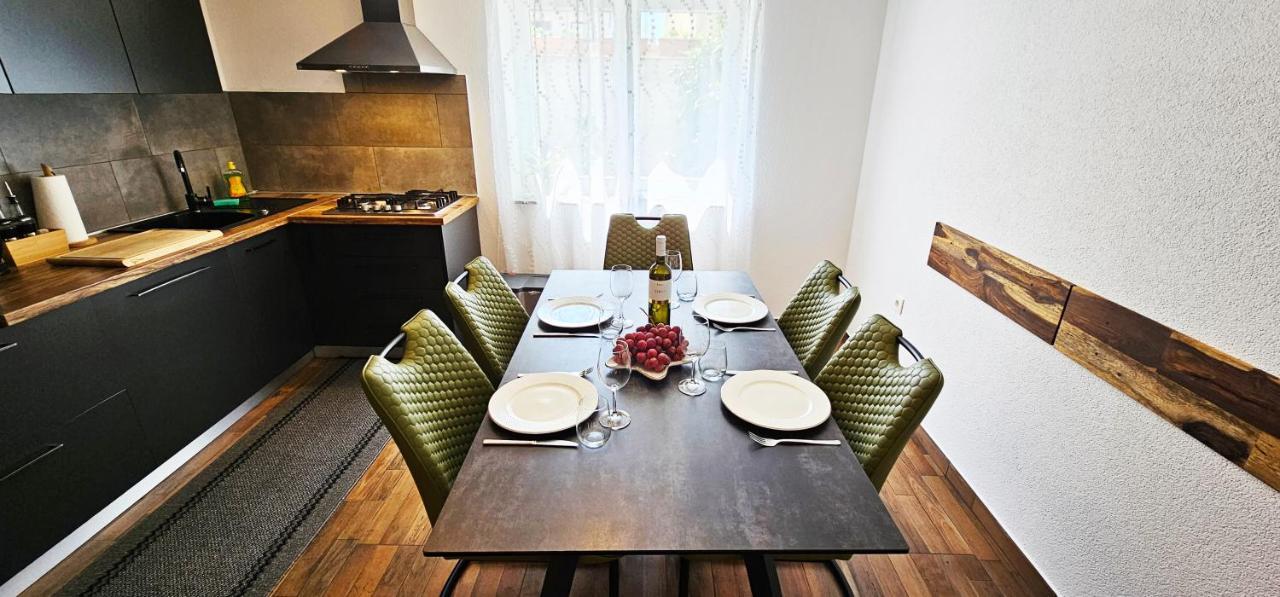 Modern 3Br Apartments In Zadar With Balcony Or Terrace, Free Parking & Ac Exterior photo