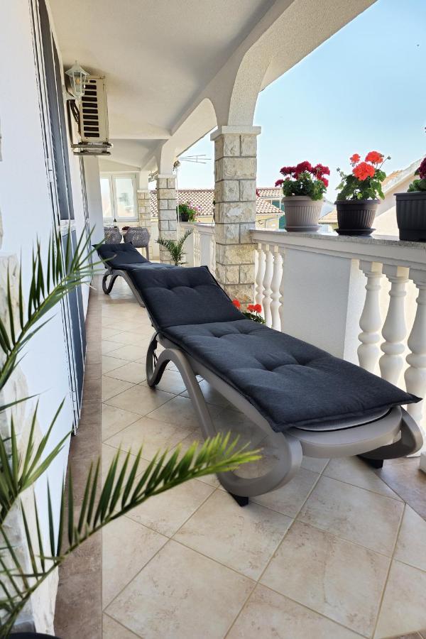 Modern 3Br Apartments In Zadar With Balcony Or Terrace, Free Parking & Ac Exterior photo
