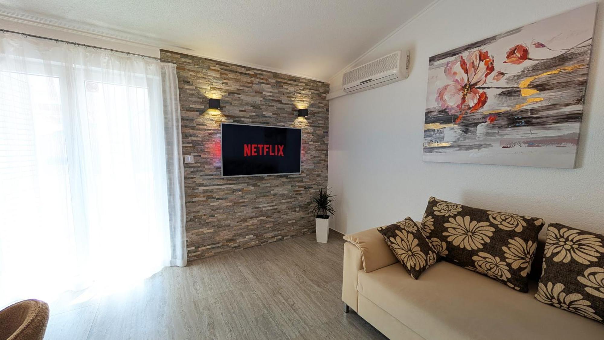 Modern 3Br Apartments In Zadar With Balcony Or Terrace, Free Parking & Ac Room photo