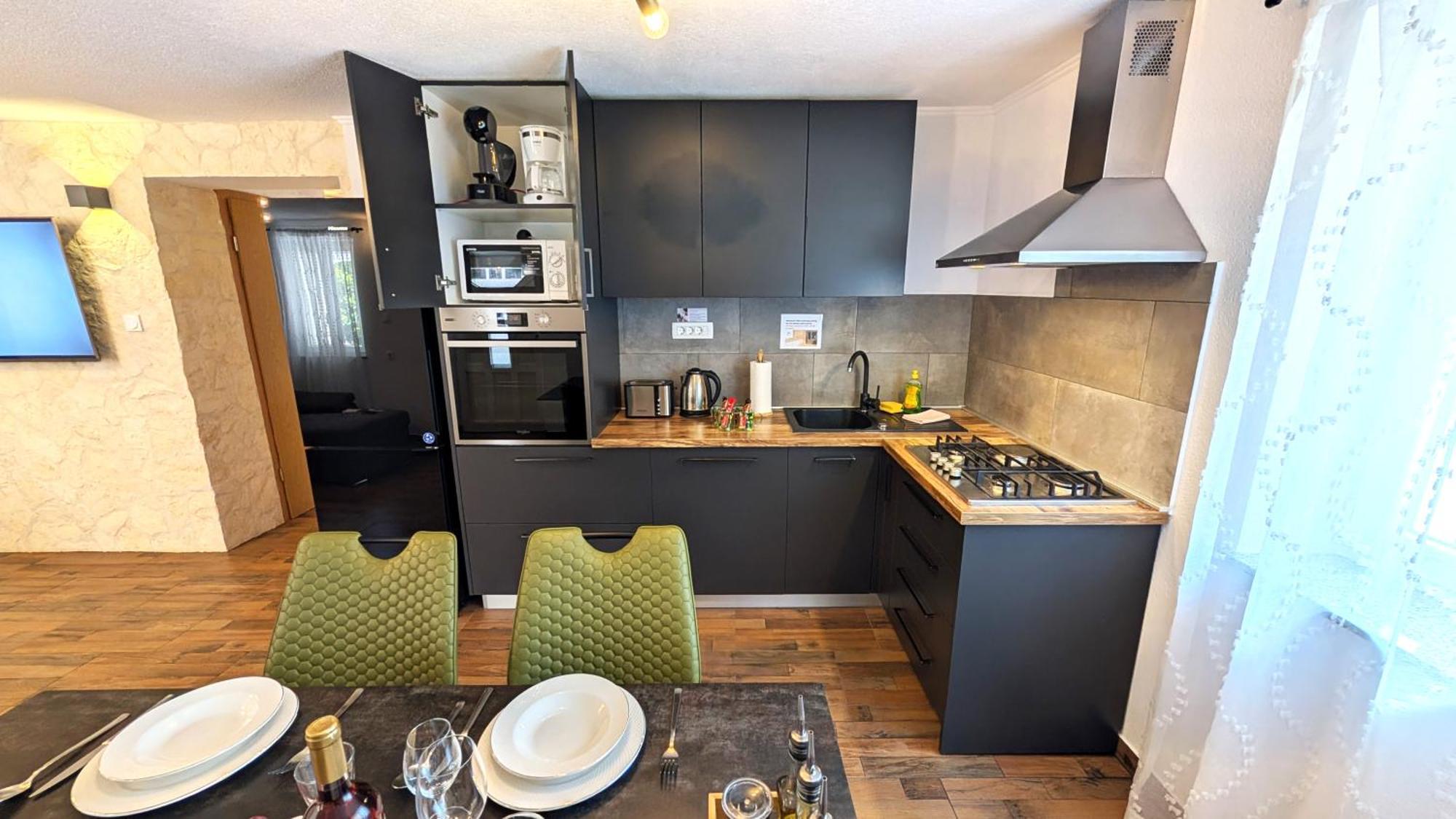 Modern 3Br Apartments In Zadar With Balcony Or Terrace, Free Parking & Ac Exterior photo